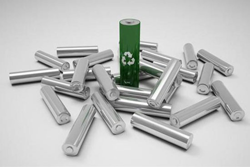 中國動(dòng)力電池出貨量全球第一 近五年價(jià)格減半.jpg