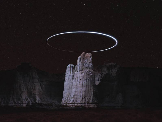 無(wú)人機(jī)除了拍攝,還能這樣用?怪不得美國(guó)攝影師能拍出神秘大片 無(wú)人機(jī)除了拍攝,還能這樣用?怪不得美國(guó)攝影師能拍出神秘大片