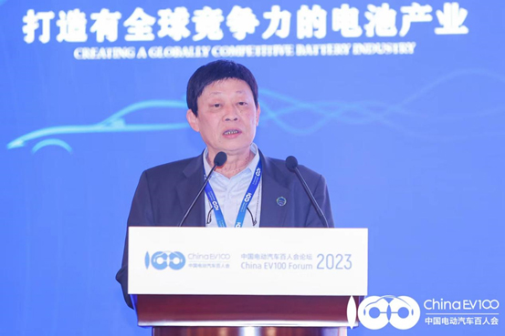 巨灣技研黃向東：極速充電電池技術(shù)是電動(dòng)汽車挑戰(zhàn)燃油車的利器