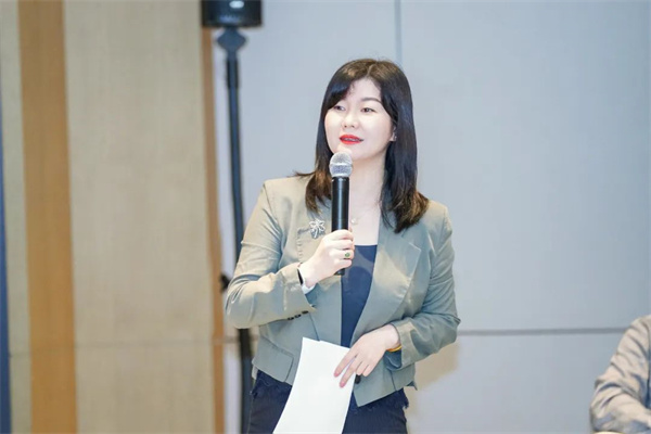 “Li+學社”高端對話：警惕全球化機遇下，鋰電企業(yè)的出海挑戰(zhàn)和技術(shù)迭代風險