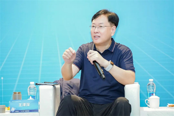 “Li+學社”高端對話：警惕全球化機遇下，鋰電企業(yè)的出海挑戰(zhàn)和技術(shù)迭代風險