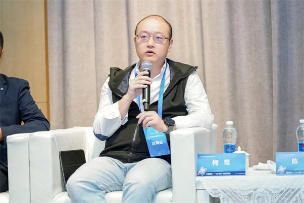 “Li+學社”高端對話：警惕全球化機遇下，鋰電企業(yè)的出海挑戰(zhàn)和技術(shù)迭代風險