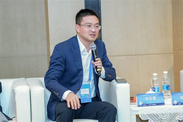 “Li+學社”高端對話：警惕全球化機遇下，鋰電企業(yè)的出海挑戰(zhàn)和技術(shù)迭代風險