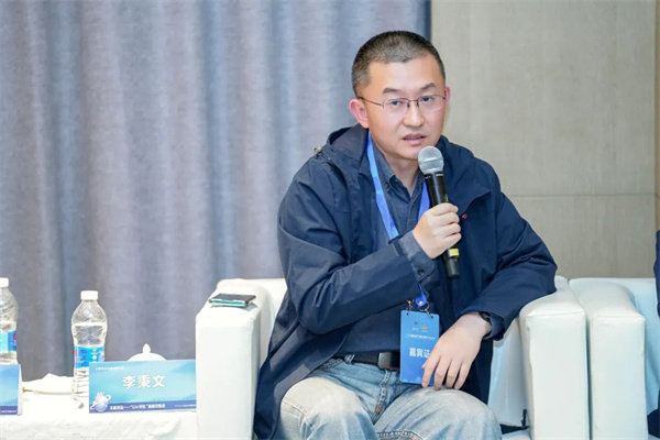 “Li+學社”高端對話：警惕全球化機遇下，鋰電企業(yè)的出海挑戰(zhàn)和技術(shù)迭代風險