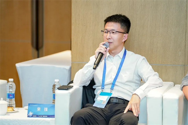 “Li+學社”高端對話：警惕全球化機遇下，鋰電企業(yè)的出海挑戰(zhàn)和技術(shù)迭代風險