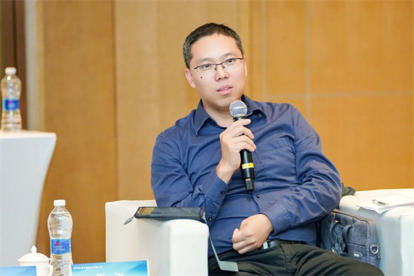 “Li+學社”高端對話：警惕全球化機遇下，鋰電企業(yè)的出海挑戰(zhàn)和技術(shù)迭代風險