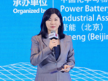 大會(huì)秘書長(zhǎng)/動(dòng)力電池應(yīng)用分會(huì)秘書長(zhǎng)/電池中國(guó)網(wǎng)CEO張雨主持開(kāi)幕式