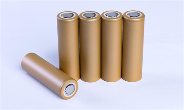 「極耳無界 能量登峰」發(fā)布會圓滿落幕：睿恩21700-6Ah電池全球首發(fā)，攜手蔡司共繪質(zhì)量新篇章