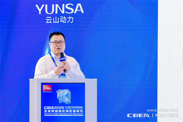 產(chǎn)業(yè)共振!大圓柱電池迎來“高光時刻” 產(chǎn)業(yè)共振!大圓柱電池迎來“高光時刻”