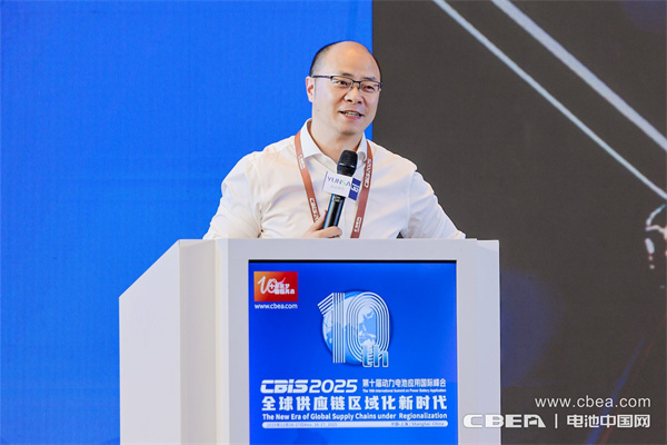 產(chǎn)業(yè)共振!大圓柱電池迎來“高光時刻” 產(chǎn)業(yè)共振!大圓柱電池迎來“高光時刻”