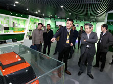 浙江省發改委副主任、能源局局長吳勝豐調研超威